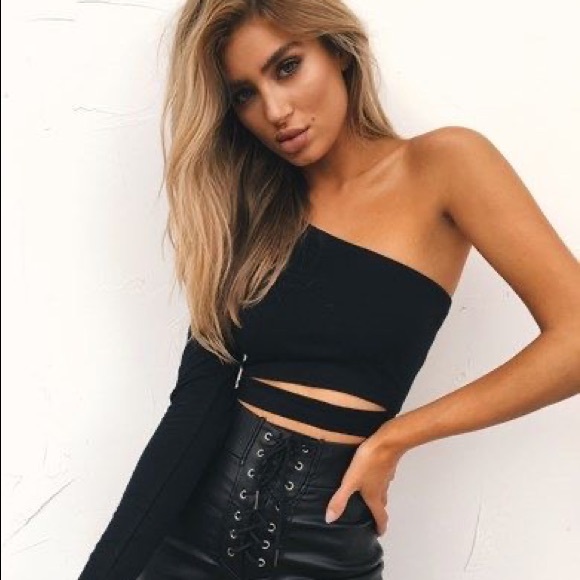 TIGER MIST X I.AM.GIA Crop Off-Shoulder Top Large